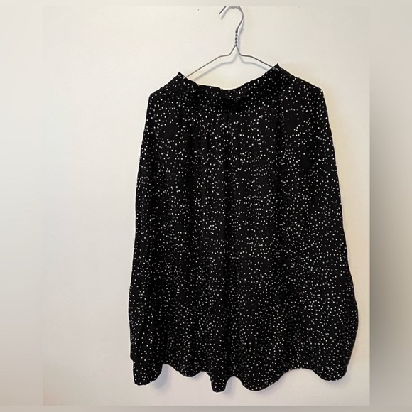 Polka dot pleated maxi skirt- Medium - Picture 2 of 5